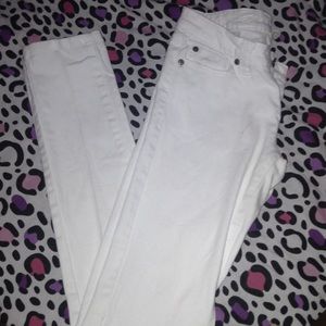 white skinny jeans