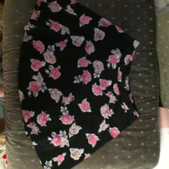 Black floral skirt