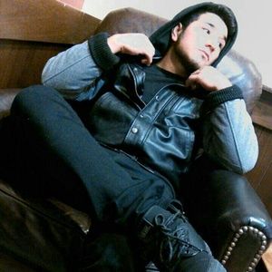 Meet your Posher, Daniel