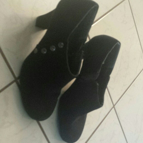 Nine west booties