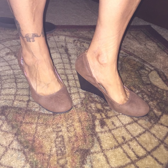 Madden Girl wedges