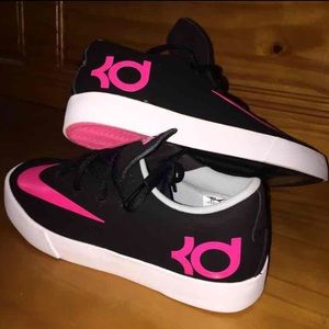 NWOT KD's for boys or ladies