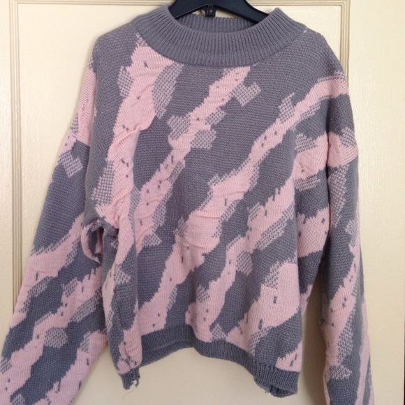 Vintage pink/grey sweater