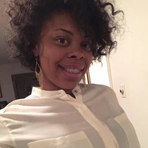 Meet your Posher, Janisha