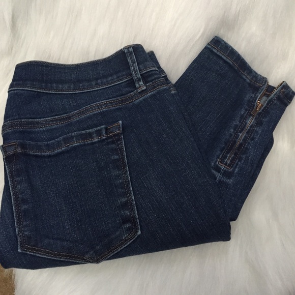 Brand new pair of Ann Taylor jeans!