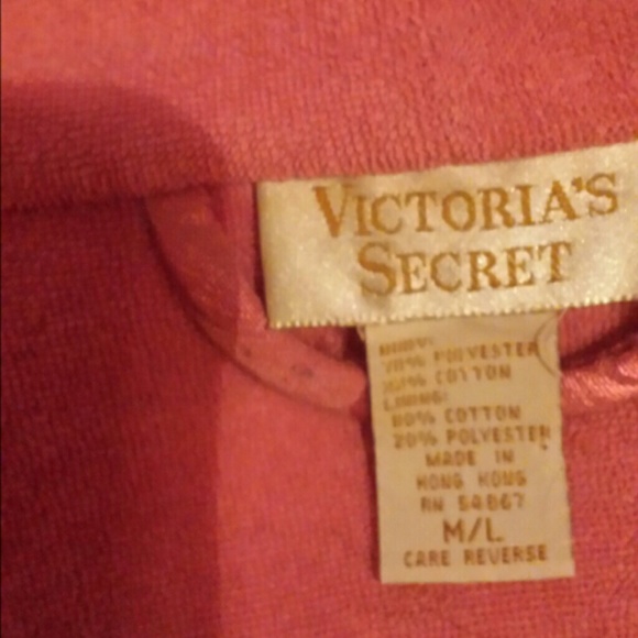 Robe - Picture 4 of 4