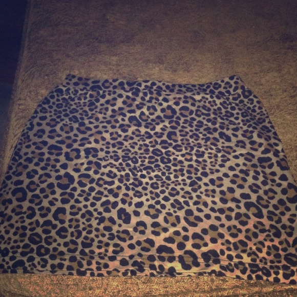 Leopard print skirt