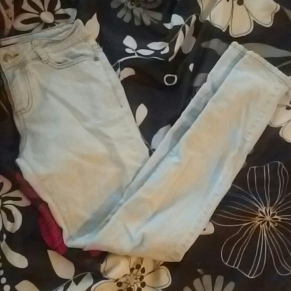 Light Wash Denim Jeans