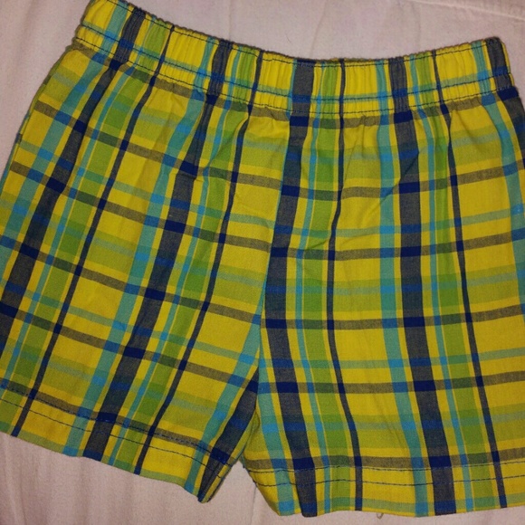 2 Piece Shorts set - Picture 3 of 3