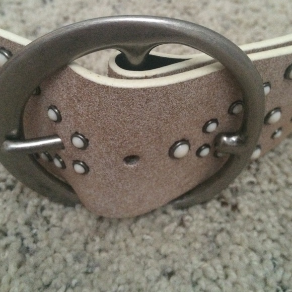 Leather waist belt.