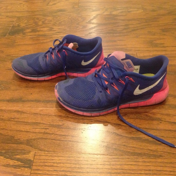Nike free runs
