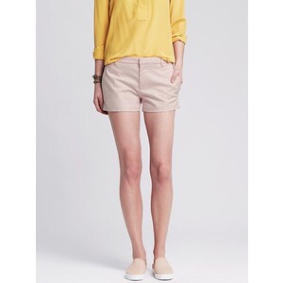 Banana Republic Martin fit shorts