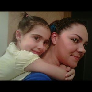 Meet your Posher, Elvia