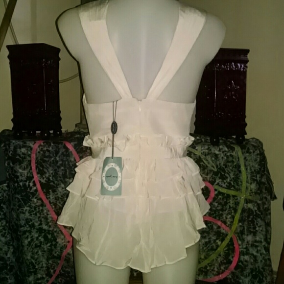 Tops - Picture 2 of 4