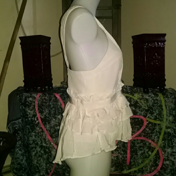 Tops - Picture 3 of 4