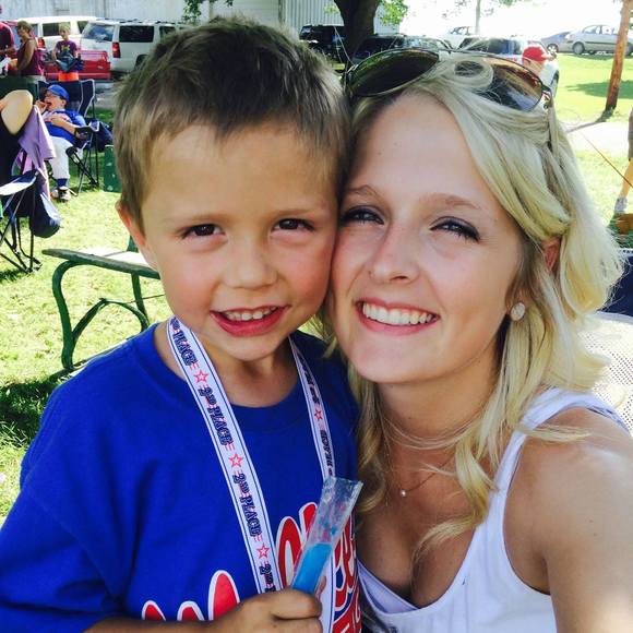 Meet your Posher, Lexie