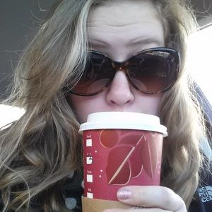 Meet your Posher, Megan