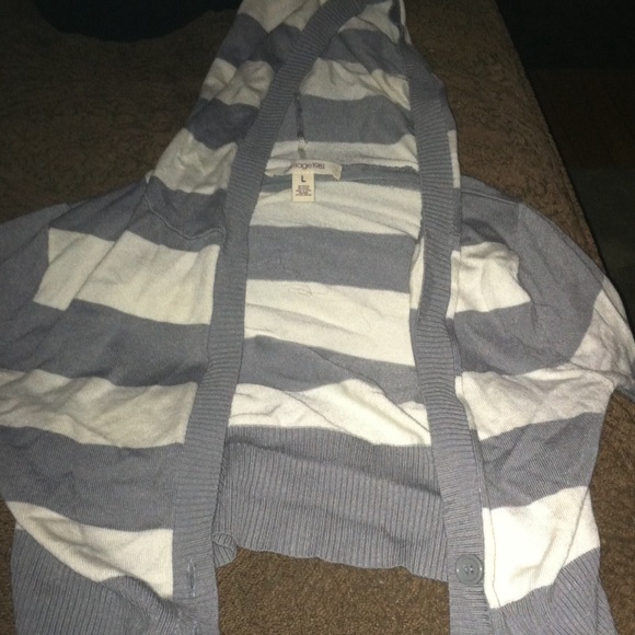 Striped crop hoodie