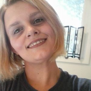 Meet your Posher, Angie