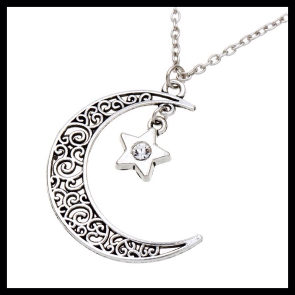 Jewelry - Star and moon necklace