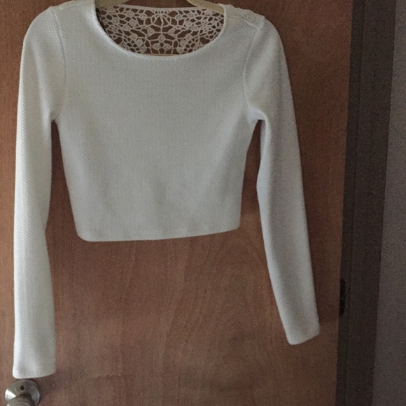 White crop top/medium/forever 21