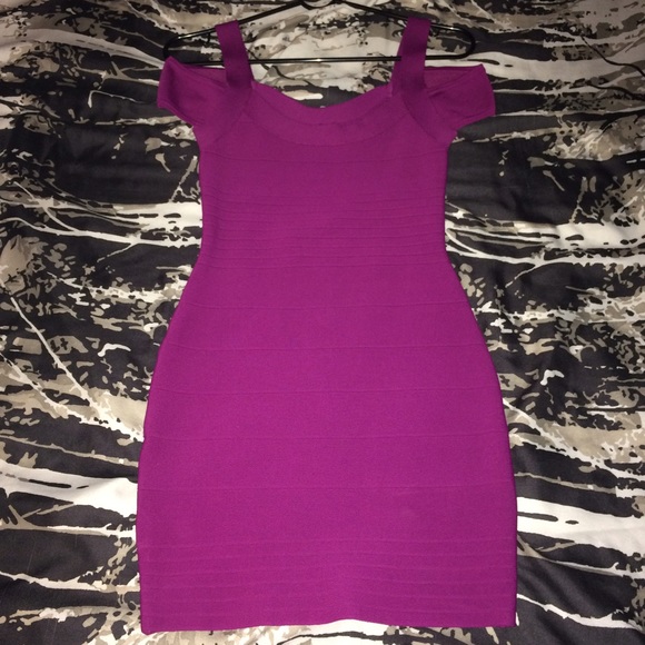 GUESS body con cut out dress