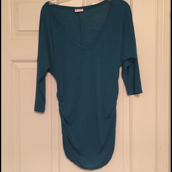 Teal 3/4 sleeve top