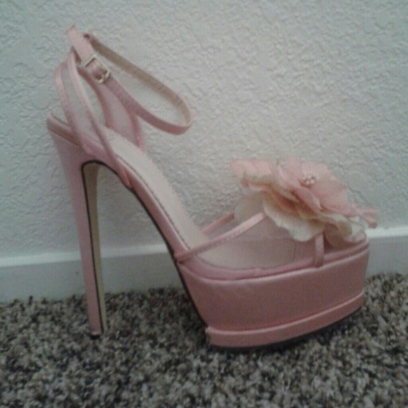 Madison heels - Picture 2 of 3