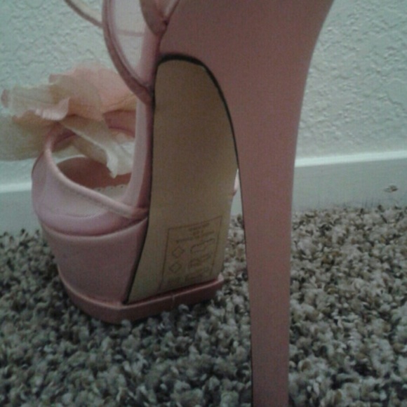 Madison heels - Picture 3 of 3