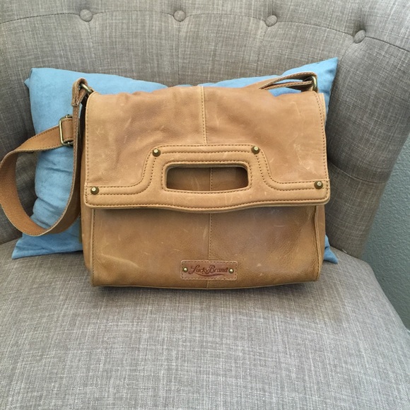🚨🚨SOLD🚨🚨Lucky brand purse