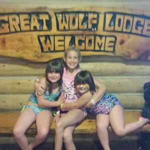 Meet your Posher, Lori