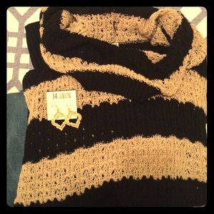 Oversized black & tan striped knit sweater 1X
