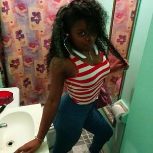 Meet your Posher, Rayjeanne