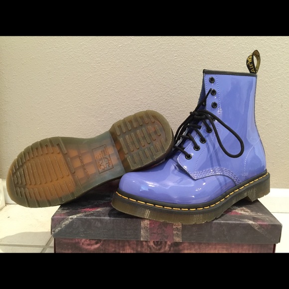 Dr. Martens - Picture 1 of 2
