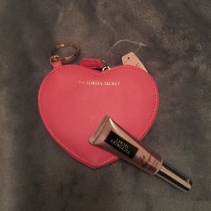 🚨🚨VS heart keychain and lip gloss 💕💕