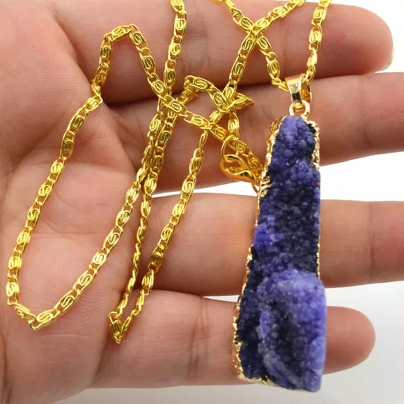Natural Druzy Quartz Pendant Necklace