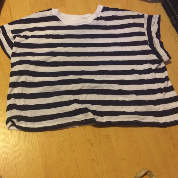 Blue and whit crop top