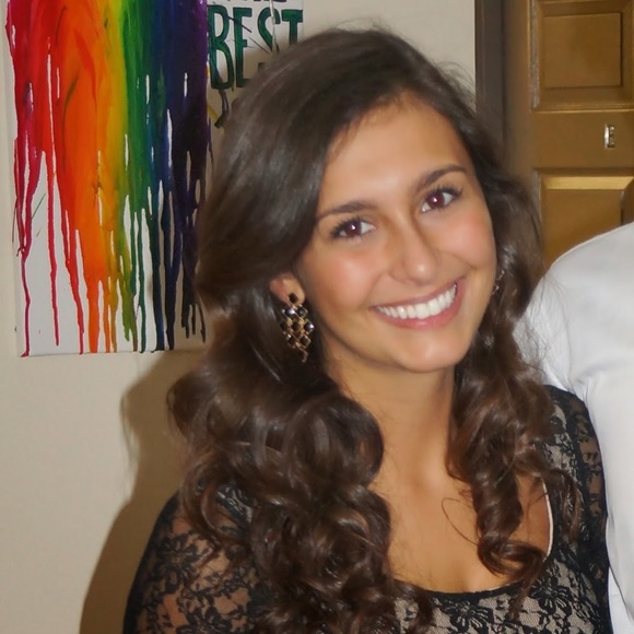 Meet your Posher, Elaine - Picture 1 of 1