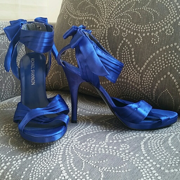 Beautiful Blue Heels with Bows