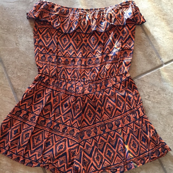 🌻Entro Orange Romper Size Medium🌻 - Picture 3 of 4