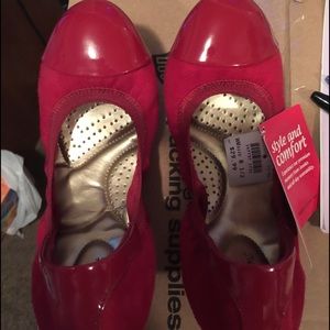Red/maroon flats 8 1/2 womens