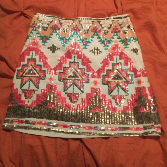 SOLD IN BUNDLE-Beautiful tribal miniskirt.