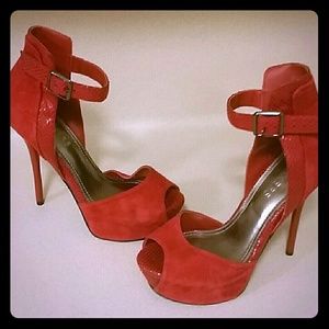 Red 🔥 heels by Baker