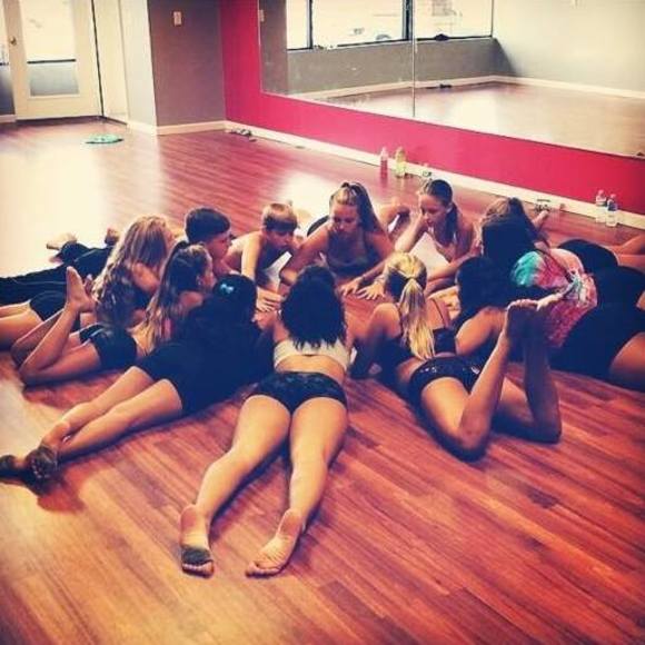 Meet your Posher, Julia - Picture 1 of 1