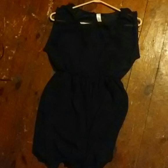 Basic black dress - Picture 2 of 2