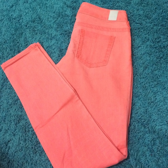 Maurice's peach colored jean pant