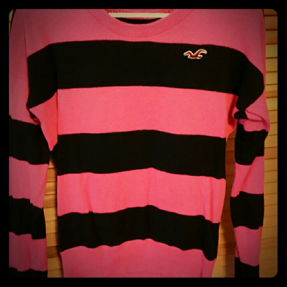 Hollister Sweater !!