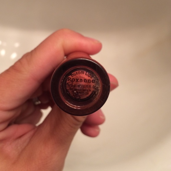 Bare essentials bundle lip gloss - Picture 4 of 4