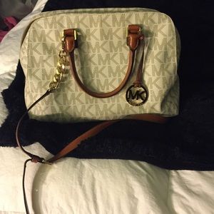 MK purse