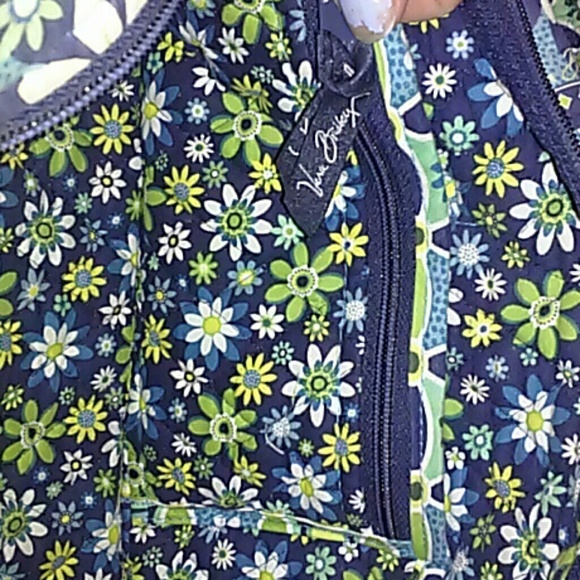 Vera Bradley bag - Picture 3 of 4